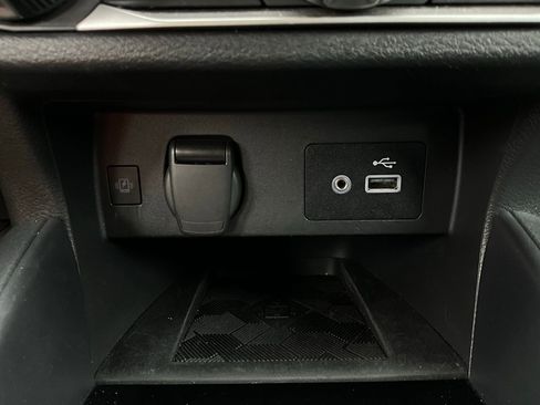 Used 2025 Nissan Versa SV image 23