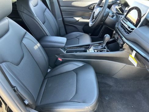 New 2026 Jeep Compass Latitude image 8