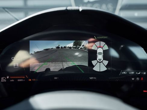 Used 2022 Ferrari Roma image 65