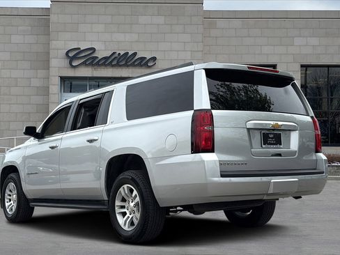 Used 2019 Chevrolet Suburban LT AWD/4WD image 4