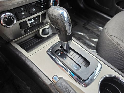 Used 2010 Ford Fusion SE FWD image 9