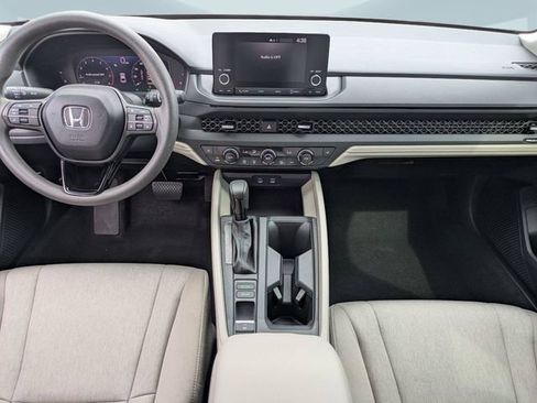 Used 2025 Honda Accord SE image 16