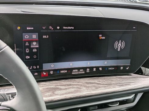 New 2025 Audi Q5 Premium Plus image 9