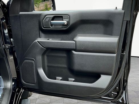 Used 2022 Chevrolet Silverado 1500 Custom AWD/4WD image 28