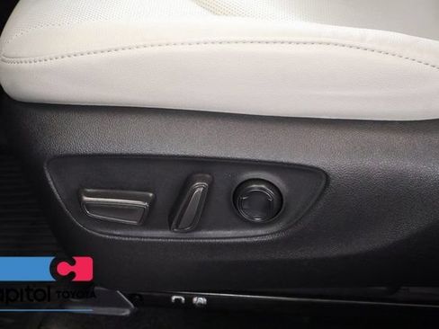 Certified 2024 Toyota Grand Highlander AWD image 14