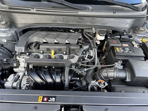 Used 2024 Hyundai Venue Limited image 58