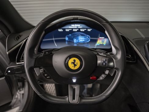 Used 2021 Ferrari Roma RWD image 28