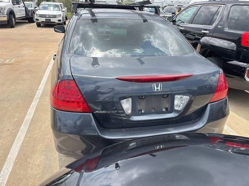 Used 2006 Honda Accord SE image 3