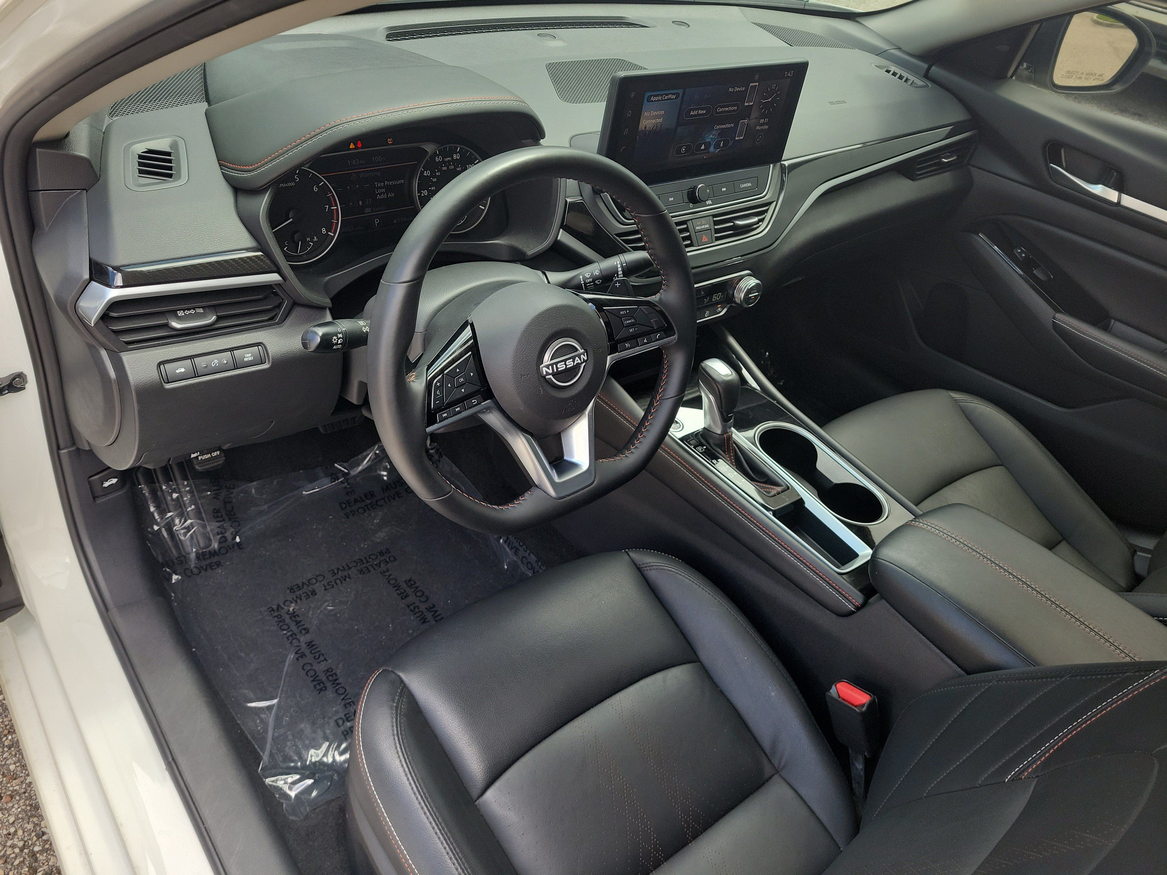 Certified 2025 Nissan Altima 2.5 SR w/ SR Premium Package FWD image 15