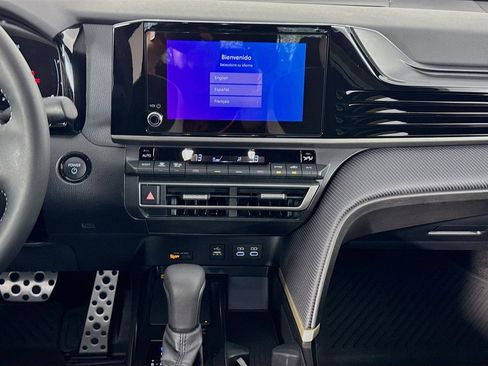 Used 2026 Toyota Camry SE w/ Convenience Package image 38