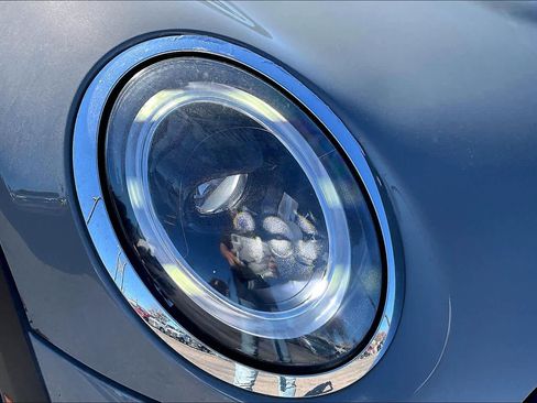 Used 2022 MINI Cooper 2-Door Hardtop image 24