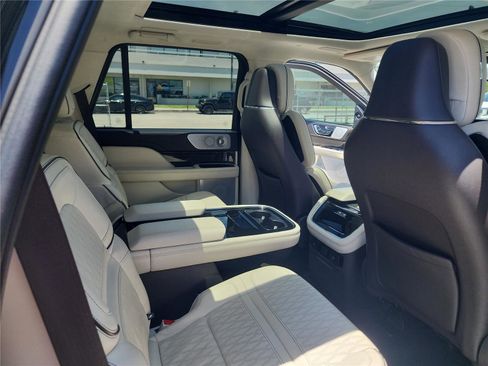Used 2022 Lincoln Navigator Black Label AWD/4WD image 25