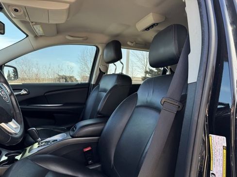 Used 2017 Dodge Journey GT w/ Driver Convenience Group image 9