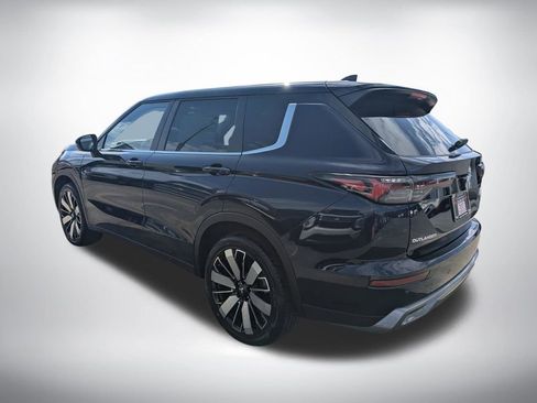 New 2026 Mitsubishi Outlander SE AWD/4WD image 5