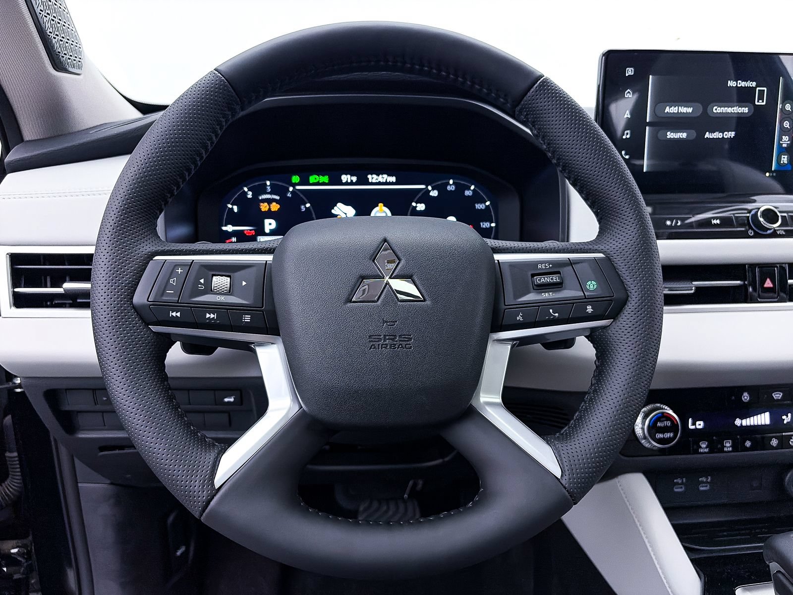 Used 2026 Mitsubishi Outlander SE AWD/4WD image 24