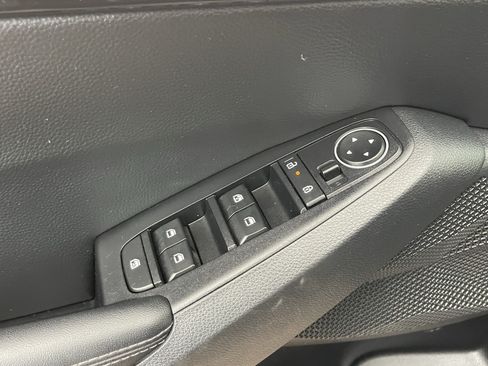 Certified 2024 Kia Seltos EX FWD image 20