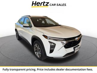 Used 2025 Chevrolet Trax LT FWD video 1