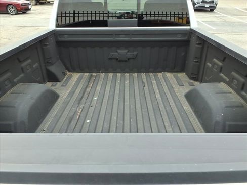 Used 2019 Chevrolet Silverado 1500 LT w/ All-Star Edition image 13