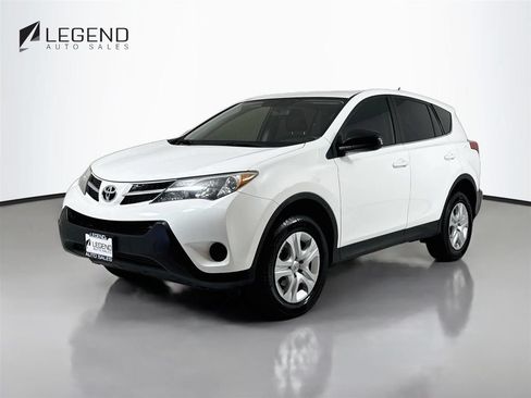 Used 2015 Toyota RAV4 LE FWD image 1