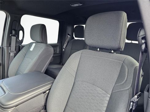 New 2026 RAM 2500 Tradesman AWD/4WD image 18