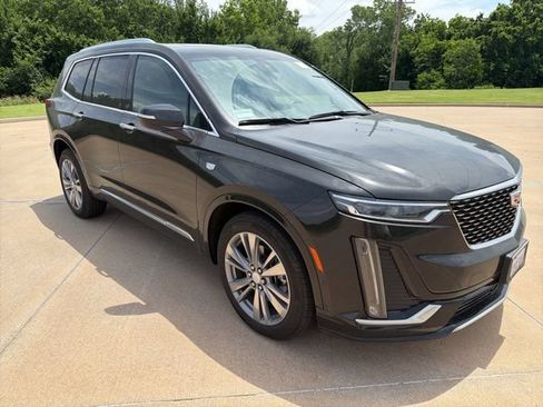 Used 2024 Cadillac XT6 Premium Luxury w/ Technology Package FWD image 6