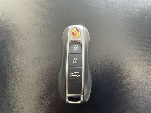 Used 2026 Porsche Cayenne E-Hybrid AWD/4WD image 25