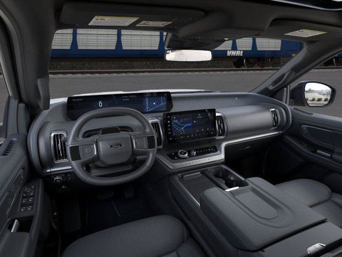 New 2026 Ford Expedition Max Platinum w/ Stealth Appearance Package AWD/4WD image 9