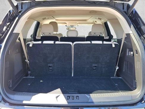 Used 2021 Ford Explorer Platinum w/ Equipment Group 601A AWD/4WD image 6
