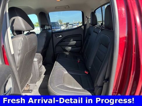 Used 2019 GMC Canyon Denali image 12