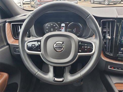 Used 2020 Volvo XC60 T8 Inscription image 31
