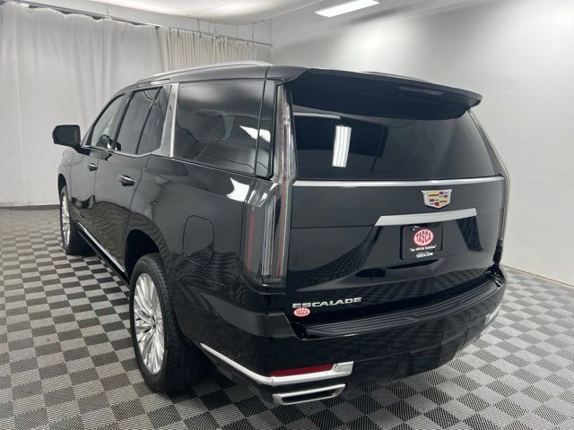 Used 2026 Cadillac Escalade Luxury w/ LPO, Floor Liner Package AWD/4WD image 6