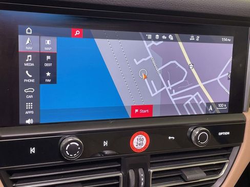 Used 2025 Porsche Macan image 30