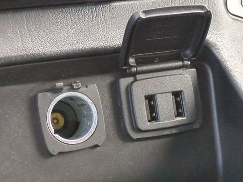 Used 2017 Chevrolet Tahoe LT w/ LT Midnight Edition image 28