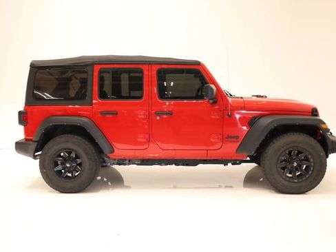 Used 2022 Jeep Wrangler Unlimited Sport AWD/4WD image 4