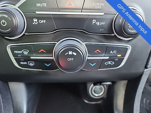 Certified 2022 Dodge Charger SXT w/ Leather Interior Group image 4