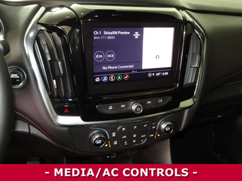 Used 2023 Chevrolet Traverse RS image 17