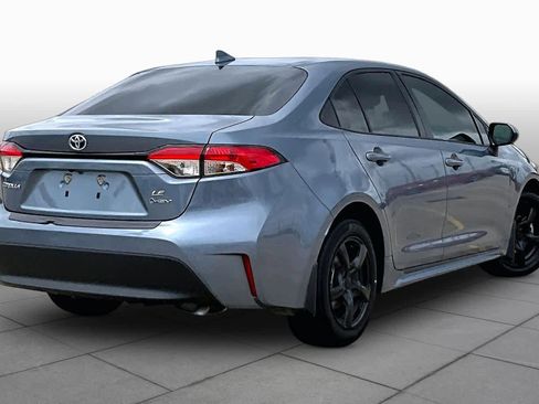 Used 2025 Toyota Corolla LE FWD image 13