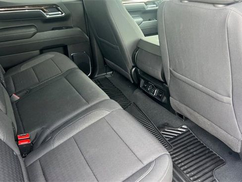 Used 2025 GMC Sierra 1500 Elevation image 18