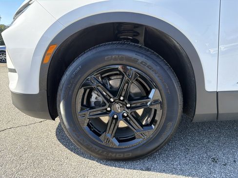 Used 2024 Chevrolet Blazer LT w/ Convenience Package image 22