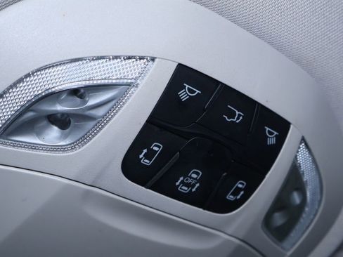 Used 2023 Chrysler Voyager LX FWD image 26