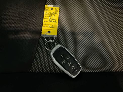 Used 2018 Nissan Pathfinder SV image 26