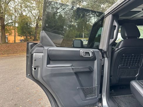 New 2025 Ford Bronco Badlands image 31