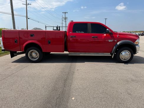 Used 2012 RAM 5500 SLT RWD image 1