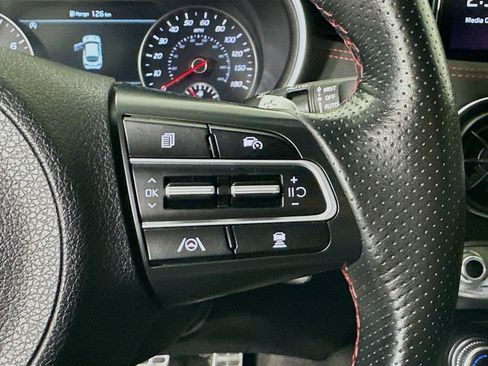 Used 2023 Kia Stinger GT2 RWD image 12