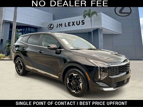 Used 2026 Kia Sportage EX FWD image 1