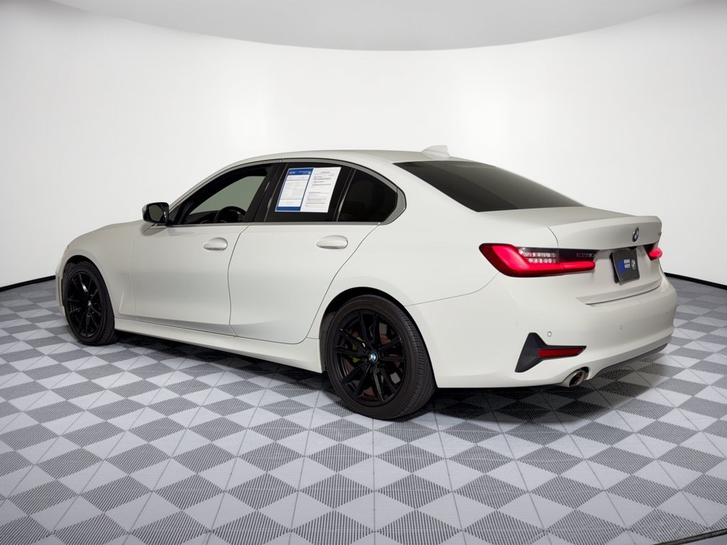 Used 2020 BMW 330i Sedan w/ Convenience Package RWD image 3