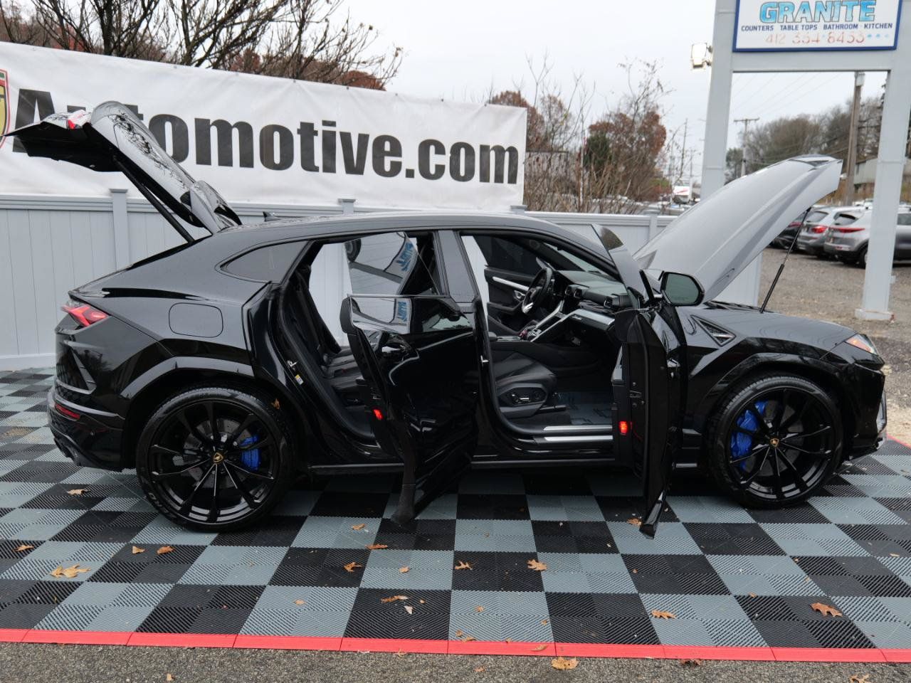 Used 2021 Lamborghini Urus AWD/4WD image 62