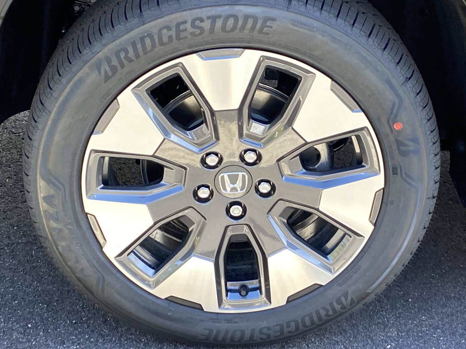 New 2026 Honda Pilot Elite image 4