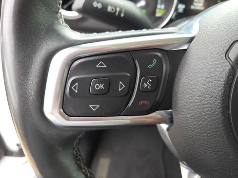 Used 2022 Jeep Wrangler Unlimited Sahara w/ Cold Weather Group image 12