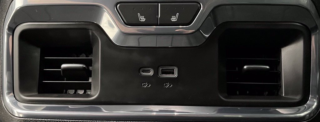 Used 2024 Chevrolet Silverado 1500 High Country w/ High Country Premium Package AWD/4WD image 49